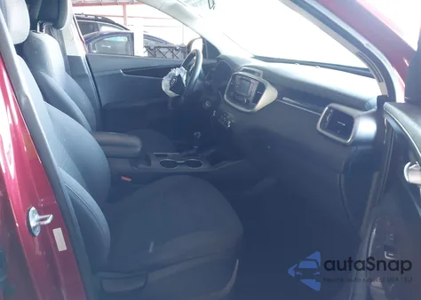 2017 Kia Sorento 3.3L Lx z USA, uszkodzony, nr VIN 5XYPG4A56HG208112